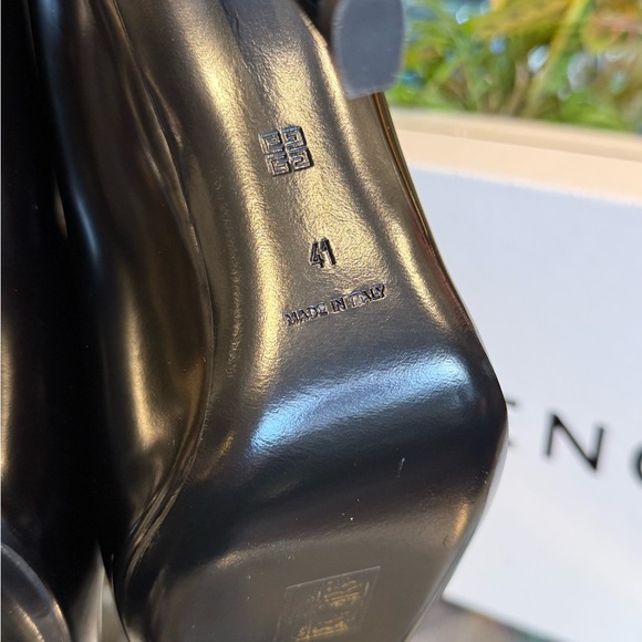 NIB Sz 41 Givenchy Show Ring Pumps Shoes - Picture 9 of 9